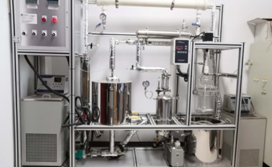 江蘇海水淡化實(shí)驗(yàn)裝置（大連理工大學(xué)）