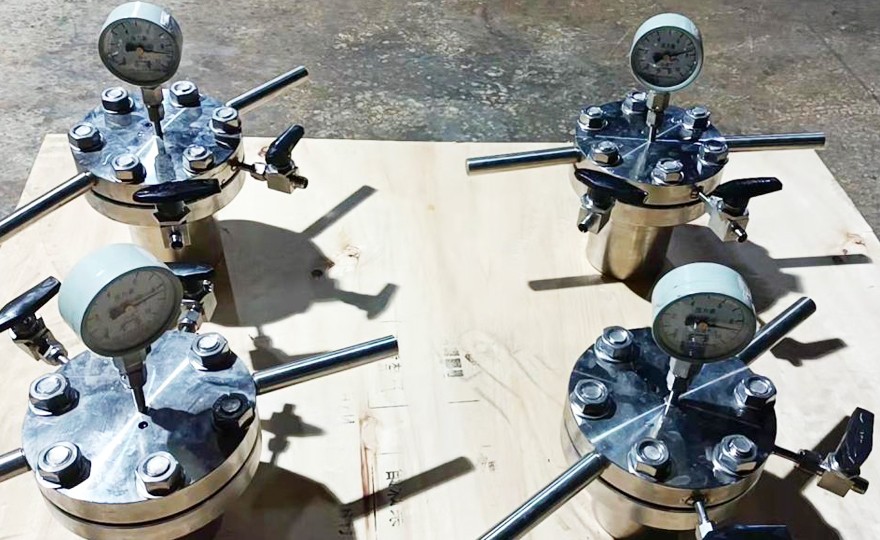 常州超真空（0.5mbar）異構(gòu)化小試裝置（納百園化工集團(tuán)）