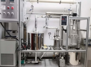 海水淡化實(shí)驗(yàn)裝置（大連理工大學(xué)）